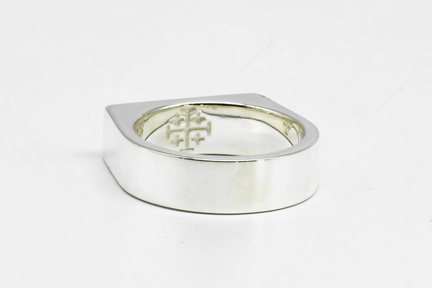 Signet Slim Ring